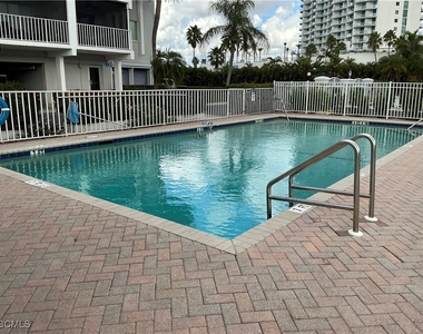 2885 Palm Beach Boulevard - Photo Thumbnail 17
