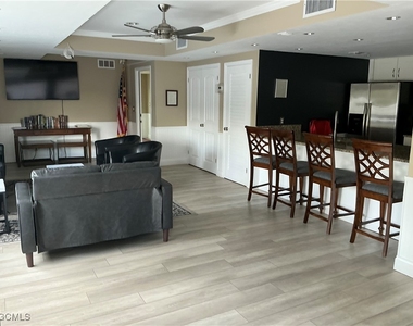 2885 Palm Beach Boulevard - Photo Thumbnail 21