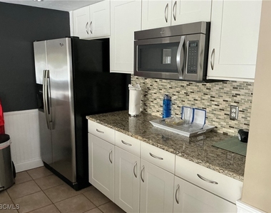 2885 Palm Beach Boulevard - Photo Thumbnail 19