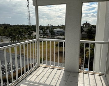 2885 Palm Beach Boulevard - Photo Thumbnail 30