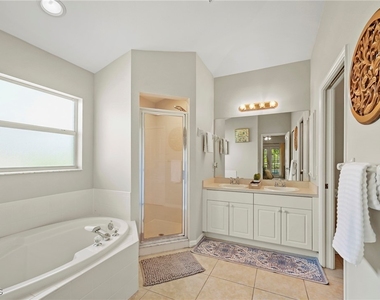 1831 Se Van Loon Terrace - Photo Thumbnail 15