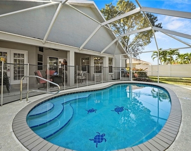 1831 Se Van Loon Terrace - Photo Thumbnail 17