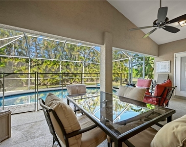 1831 Se Van Loon Terrace - Photo Thumbnail 16
