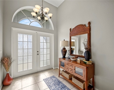 1831 Se Van Loon Terrace - Photo Thumbnail 3