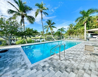 1252 Henderson Creek Drive - Photo Thumbnail 1
