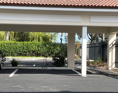 5068 Annunciation Circle - Photo Thumbnail 17