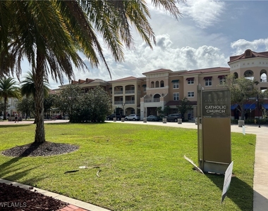 5068 Annunciation Circle - Photo Thumbnail 18