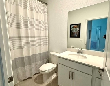 15275 Green Acres Avenue - Photo Thumbnail 9