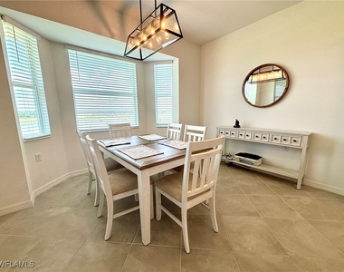 15275 Green Acres Avenue - Photo Thumbnail 4