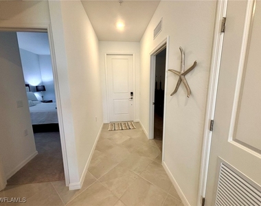 15275 Green Acres Avenue - Photo Thumbnail 8