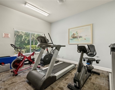 209 Robin Hood Circle - Photo Thumbnail 19