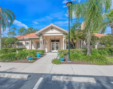 209 Robin Hood Circle - Photo Thumbnail 17