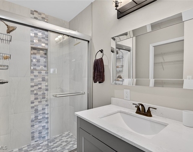 209 Robin Hood Circle - Photo Thumbnail 9