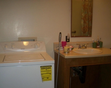 101 Seniors Ave - Photo Thumbnail 8