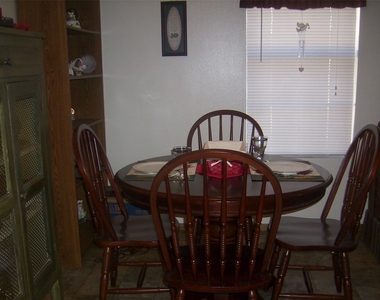 101 Seniors Ave - Photo Thumbnail 4