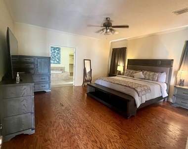 7143 Laguna Villas - Photo Thumbnail 9