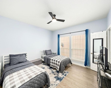 7143 Laguna Villas - Photo Thumbnail 6