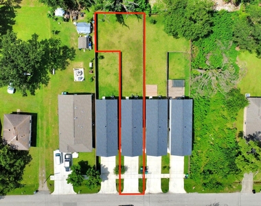 4613 Ireland Street - Photo Thumbnail 1