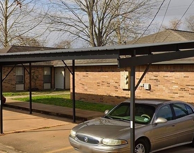 115 Seniors Street - Photo Thumbnail 4