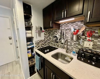 3190 N Atlantic Avenue - Photo Thumbnail 10