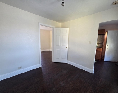 302 71st Street - Photo Thumbnail 2