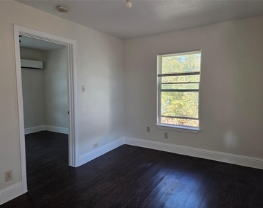 302 71st Street - Photo Thumbnail 3