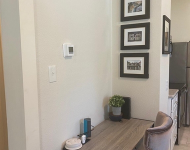 2708 Winbern Street - Photo Thumbnail 2