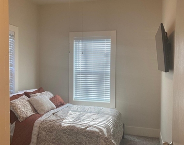 2708 Winbern Street - Photo Thumbnail 16