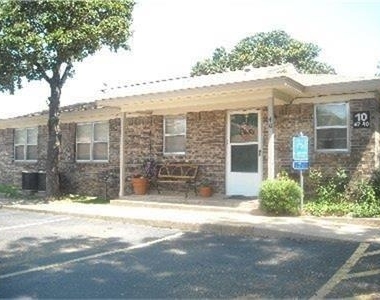 213 Val Verde - Photo Thumbnail 3
