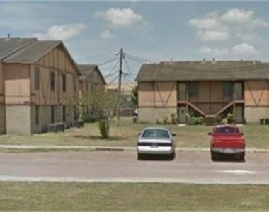 2200 N Adams Street - Photo Thumbnail 3