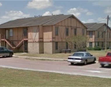 2200 N Adams Street - Photo Thumbnail 4