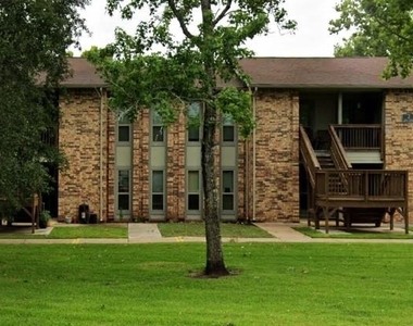 1741 E Henderson - Photo Thumbnail 2