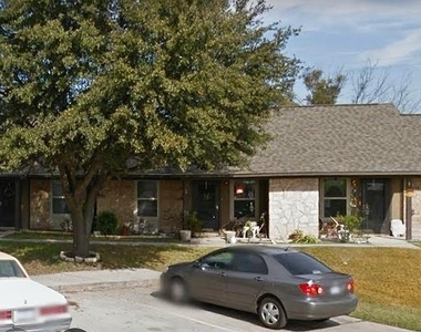 600 W Spring Street - Photo Thumbnail 2