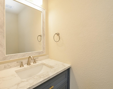 3935 Federal Lane - Photo Thumbnail 25