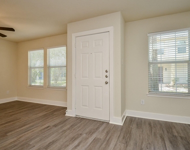 3935 Federal Lane - Photo Thumbnail 2