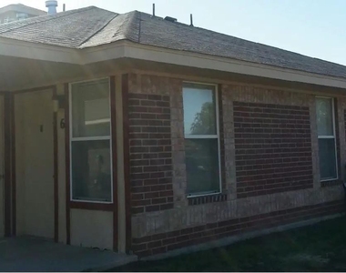 1400 W Sommerville St - Photo Thumbnail 1