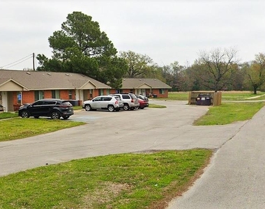 503 Crooked Creek Road - Photo Thumbnail 4