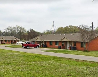 503 Crooked Creek Road - Photo Thumbnail 6