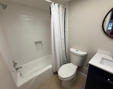 4754 Marine Parkway - Photo Thumbnail 15