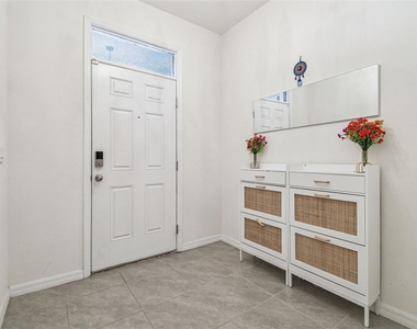 11070 Crescent Deer Drive - Photo Thumbnail 17
