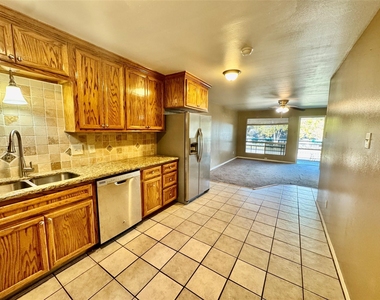 2201 N Grand Boulevard - Photo Thumbnail 6
