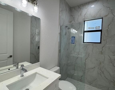 2145 Redmond Street - Photo Thumbnail 7
