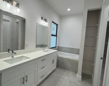 2145 Redmond Street - Photo Thumbnail 3
