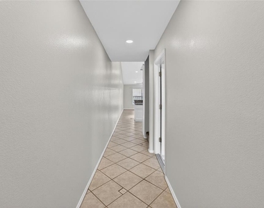 658 Green Valley Road - Photo Thumbnail 22