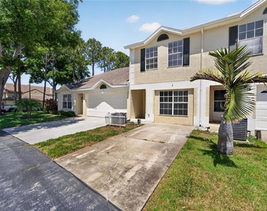 658 Green Valley Road - Photo Thumbnail 3