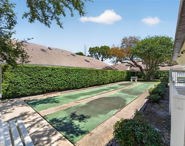 658 Green Valley Road - Photo Thumbnail 6