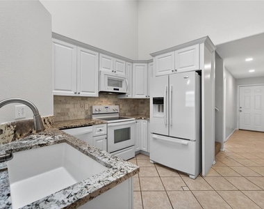 658 Green Valley Road - Photo Thumbnail 25