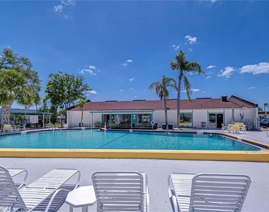 13870 Oakwood Lane - Photo Thumbnail 1