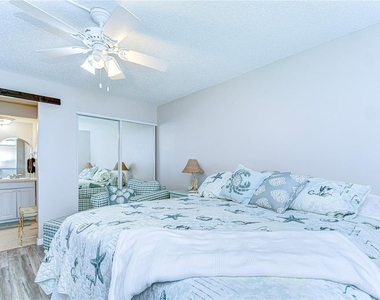 13870 Oakwood Lane - Photo Thumbnail 17