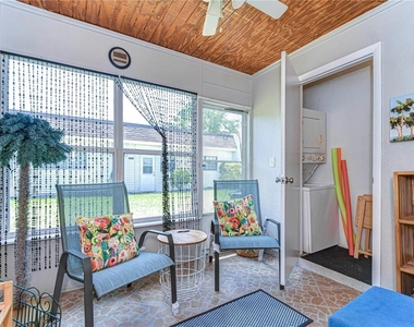 13870 Oakwood Lane - Photo Thumbnail 15